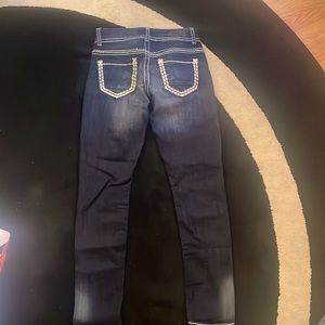 Buckle Daytrip skinny Jean 26s
